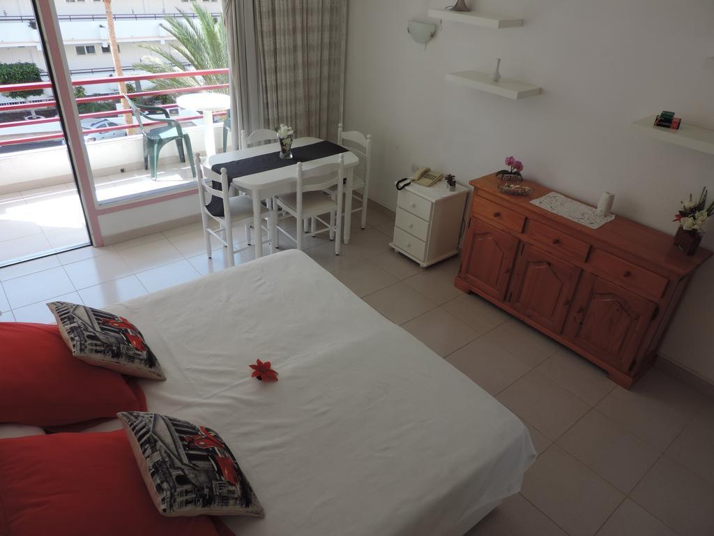 Olympia Apartment Las Americas Адехе Екстериор снимка